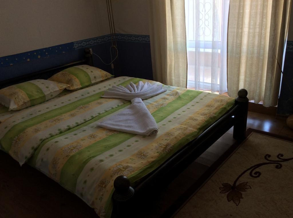 National Hotel Ruse Cameră foto